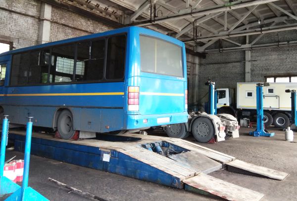 Техническое обслуживание автобуса (фото 2)
