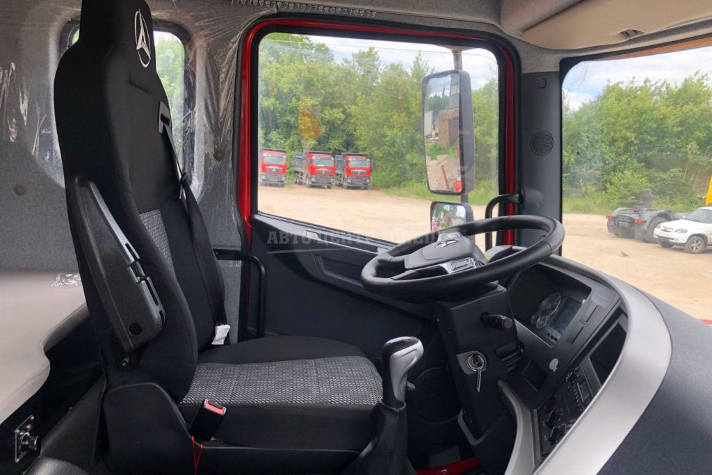 Фотография салона самосвала Sany SYZ320C-8S(V) (1 слайд)