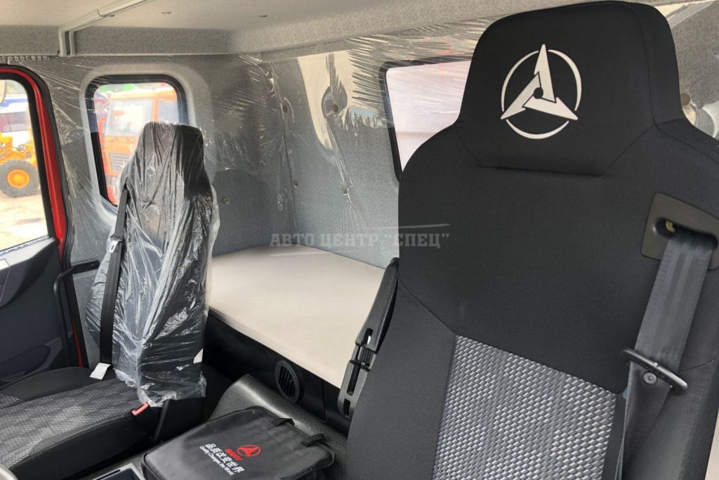 Фотография салона самосвала Sany SYZ320C-8S(V) (4 слайд)