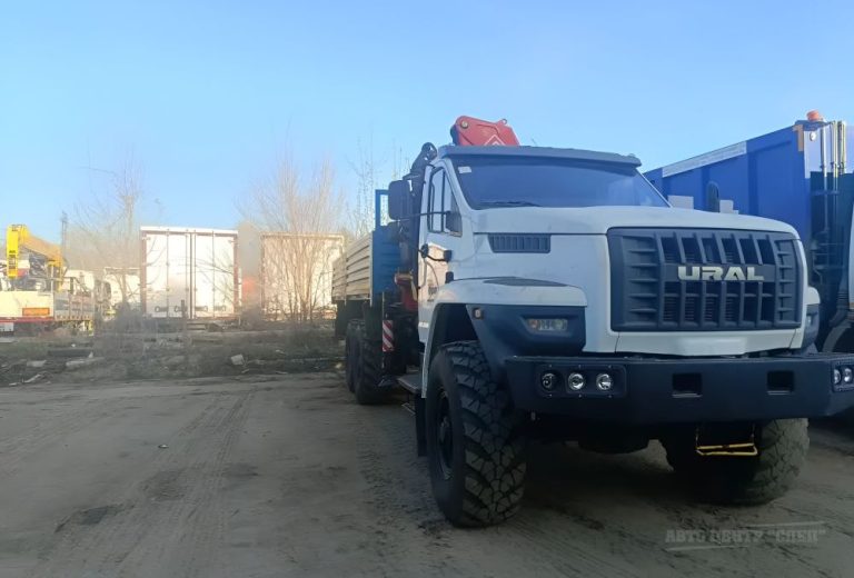УРАЛ после замены рамы и кузовного ремонта кабины